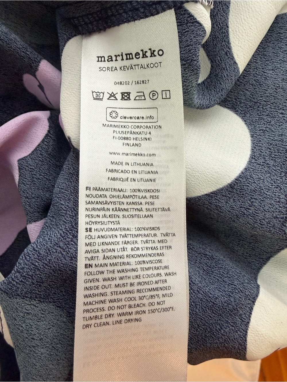 NWT MARIMEKKO Navy Blue w/Lavender & White Flowers  Blouse size 38/M - Picture 5 of 5